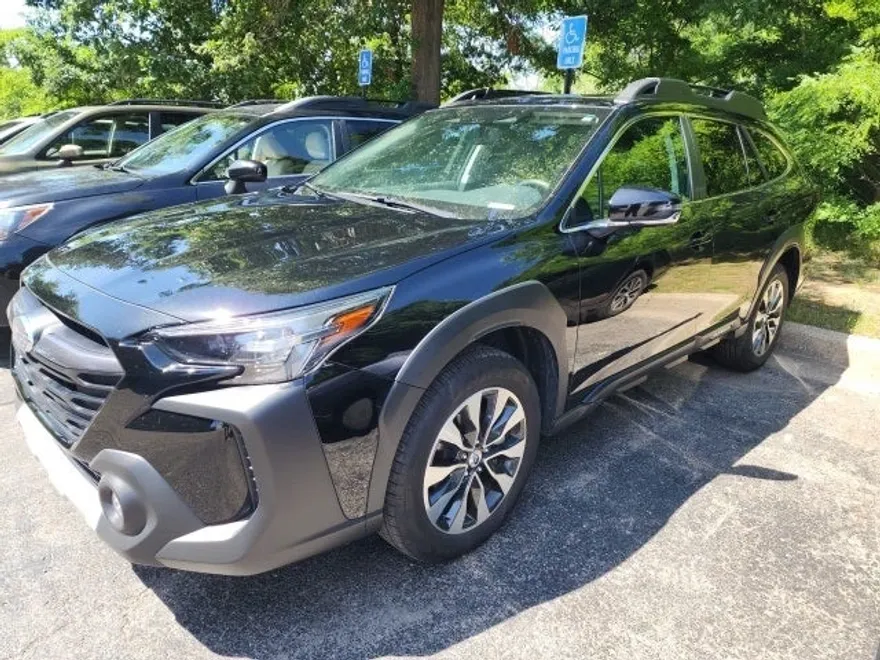 2024 Subaru Outback Limited XT photo 1