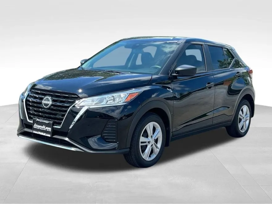 2024 Nissan Kicks S photo 1