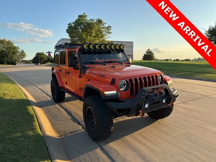 2018 Jeep Wrangler Unlimited Sahara photo 1