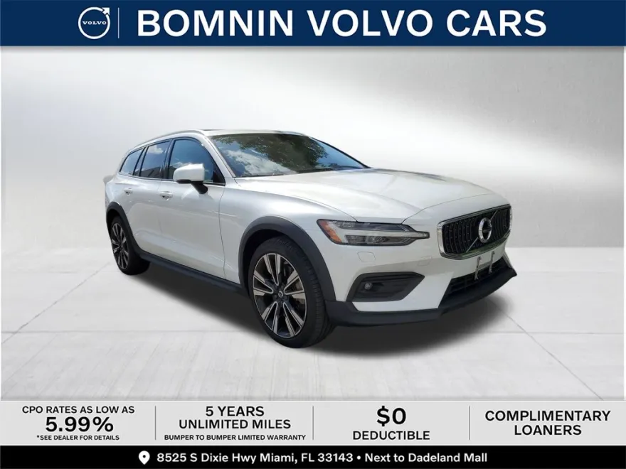2022 Volvo V60 Cross Country T5 photo 1