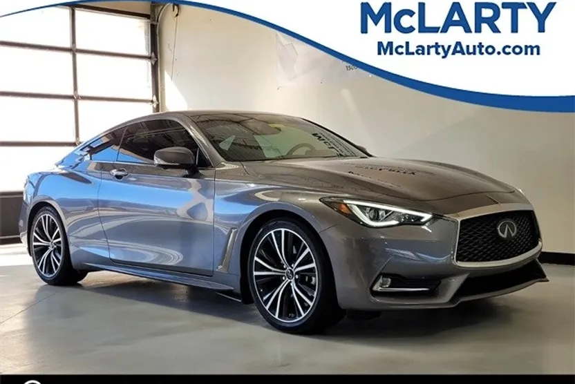 2022 Infiniti Q60 Luxe photo 1
