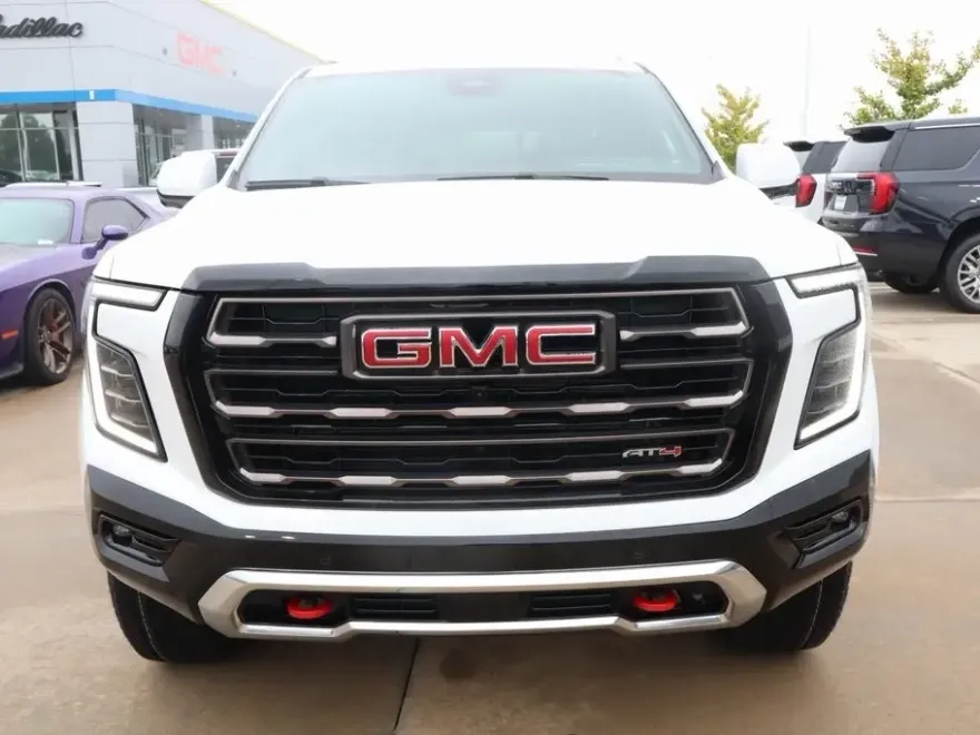2025 Gmc Yukon AT4 Ultimate photo 1
