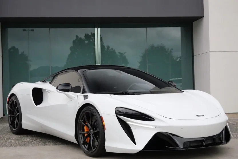 2024 Mclaren ARTURA photo 1