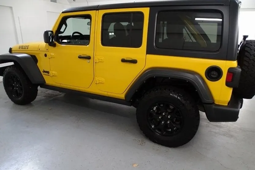 2021 Jeep Wrangler Unlimited Willys photo 1