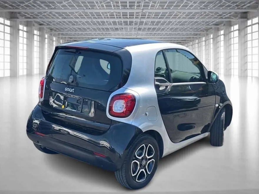 2016 Smart Fortwo photo 1