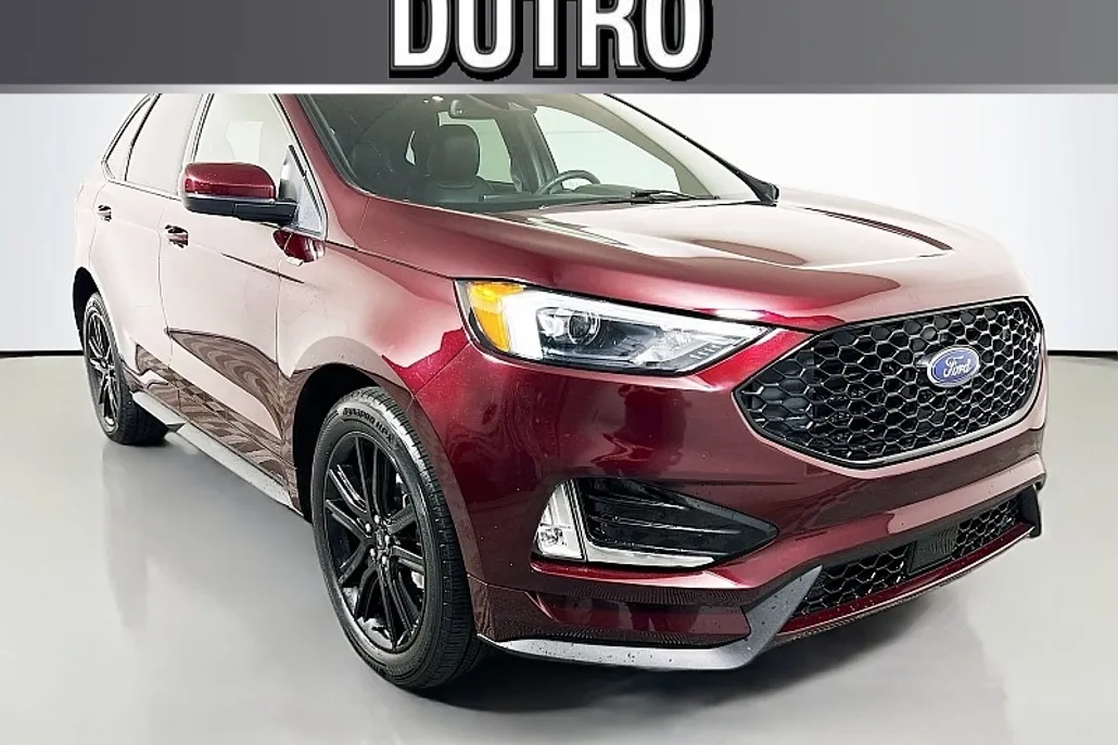 2022 Ford Edge ST-Line photo 1