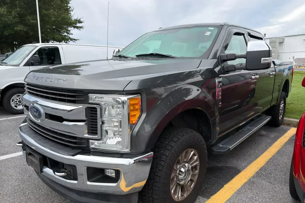 2017 Ford F-250 XLT photo 1