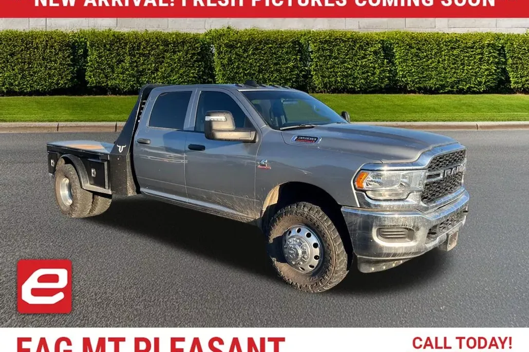 2024 Ram 3500 Tradesman photo 1