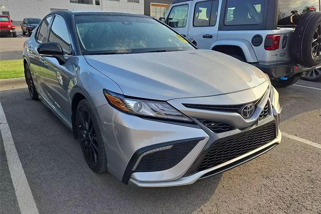 2023 Toyota Camry XSE photo 1