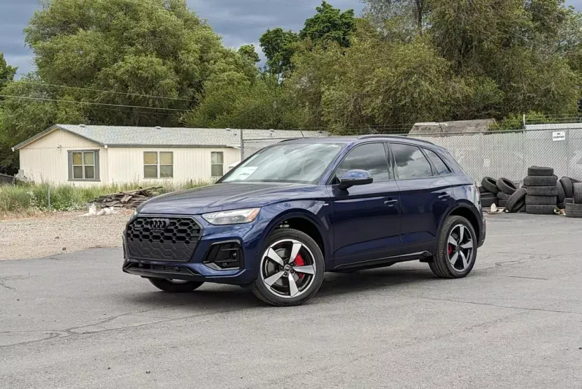 2024 Audi Q5 45 S line Prestige photo 1