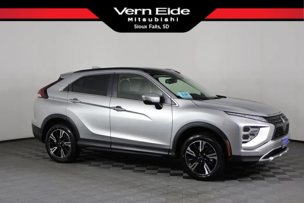 2025 Mitsubishi Eclipse Cross SE photo 1