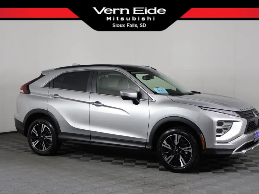 2025 Mitsubishi Eclipse Cross SE photo 1