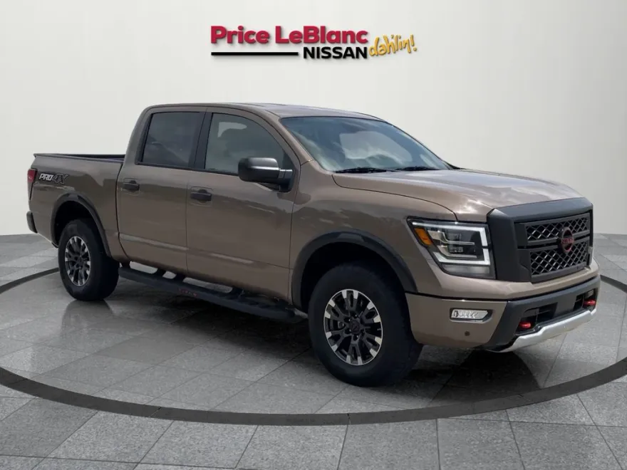2024 Nissan Titan PRO-4X photo 1