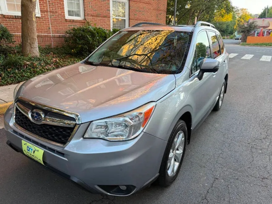 2014 Subaru Forester 2.5i Touring photo 1