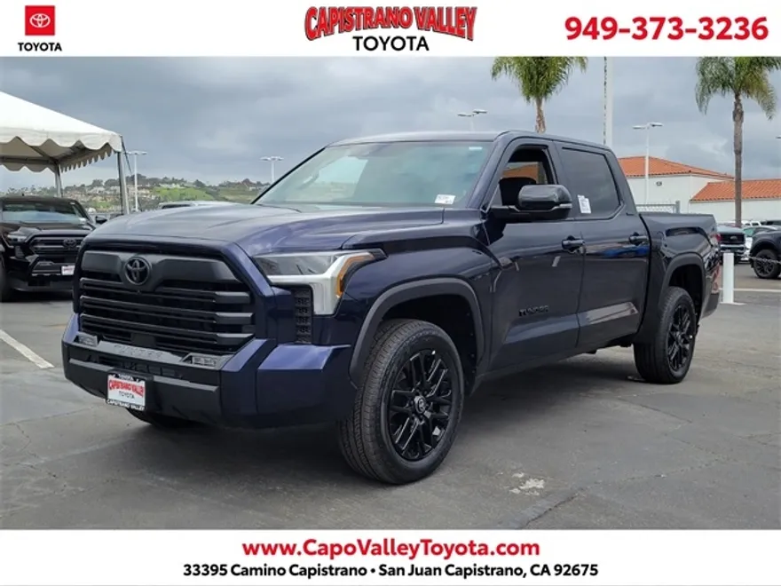 2025 Toyota Tundra Limited CrewMax photo 1