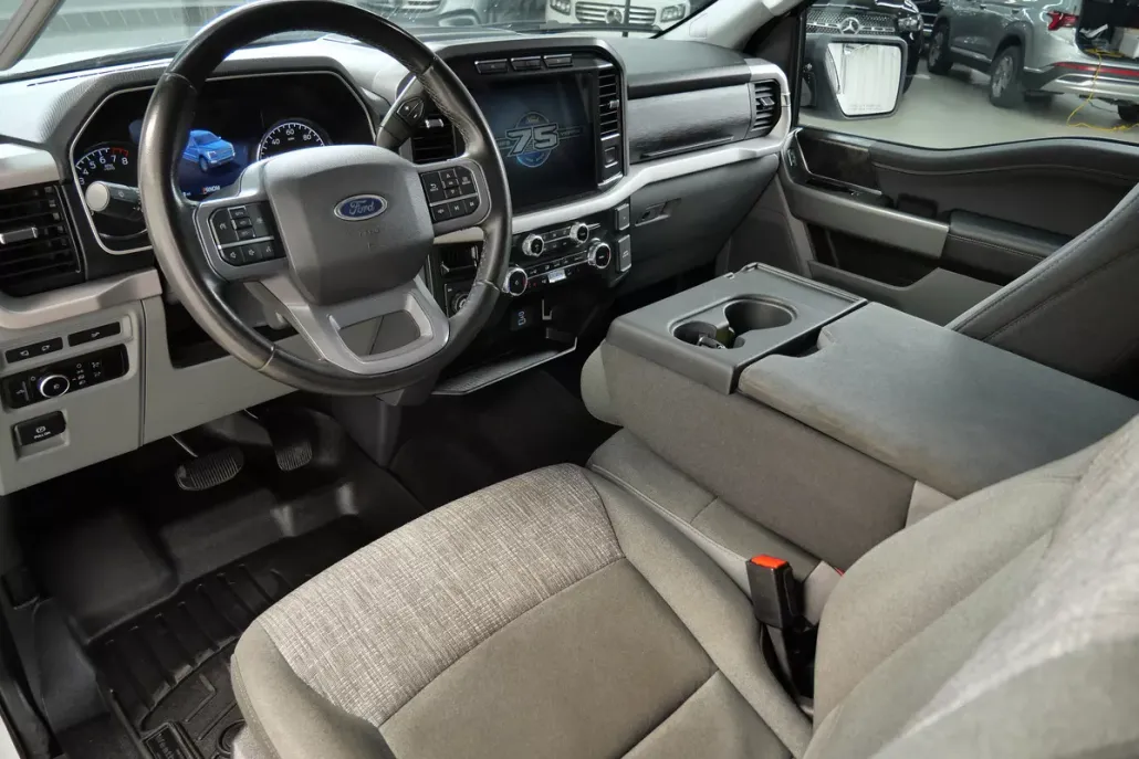 2023 Ford F-150 XLT photo 1