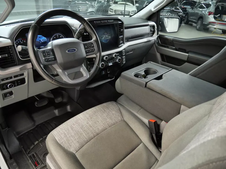 2023 Ford F-150 XLT photo 1