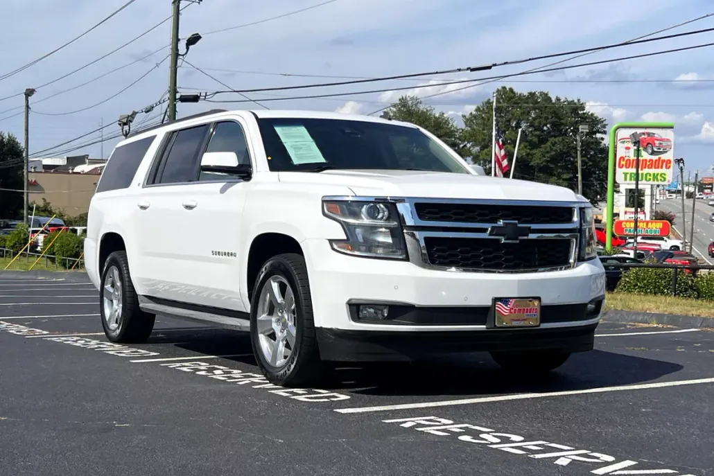 2015 Chevrolet Suburban LT 1500 photo 1