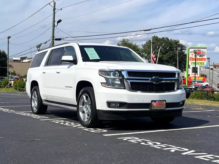 2015 Chevrolet Suburban LT 1500 photo 1