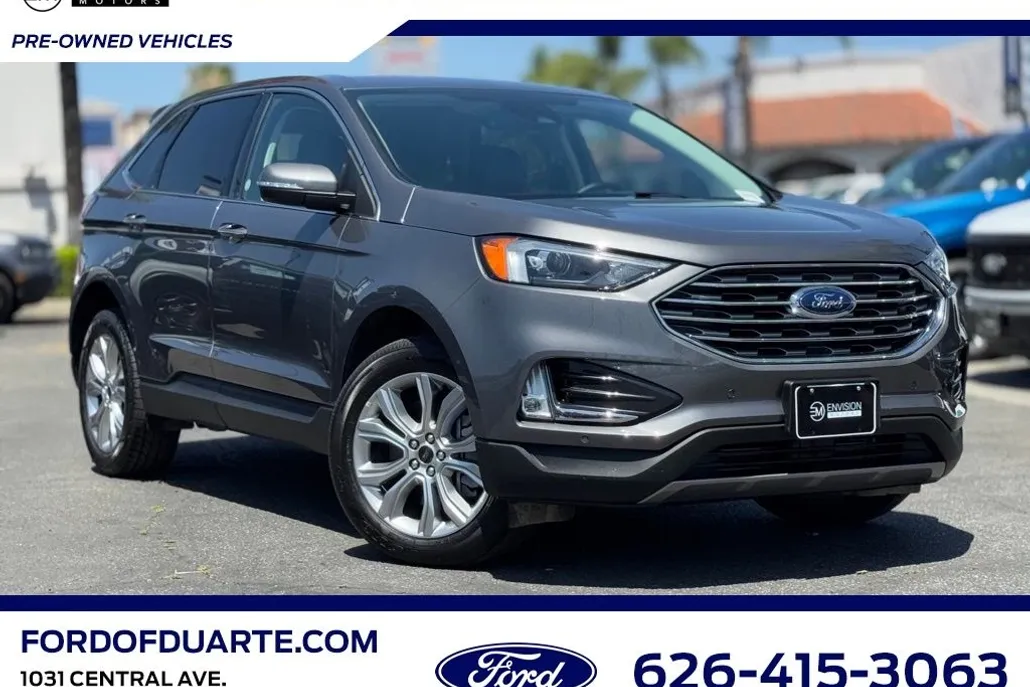 2023 Ford Edge Titanium photo 1
