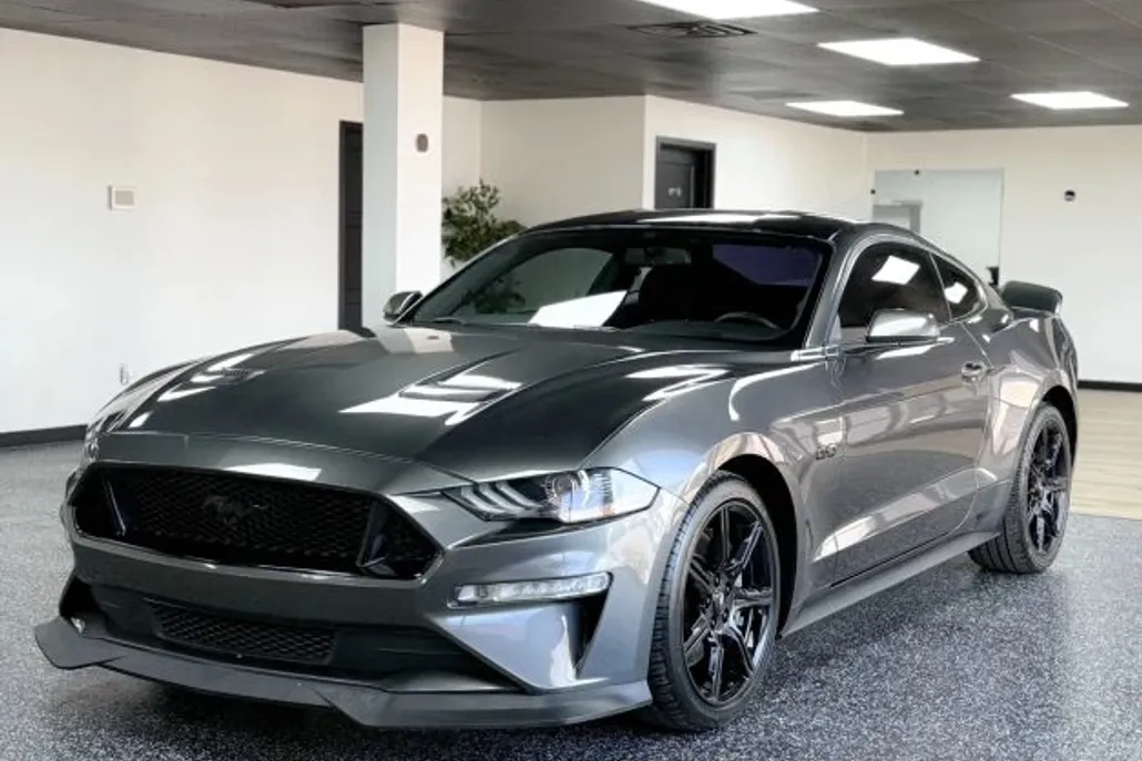 2019 Ford Mustang GT photo 1