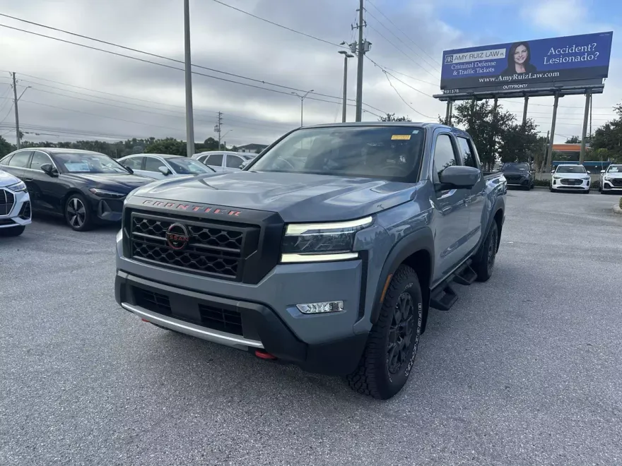 2024 Nissan Frontier PRO-X Crew Cab photo 1