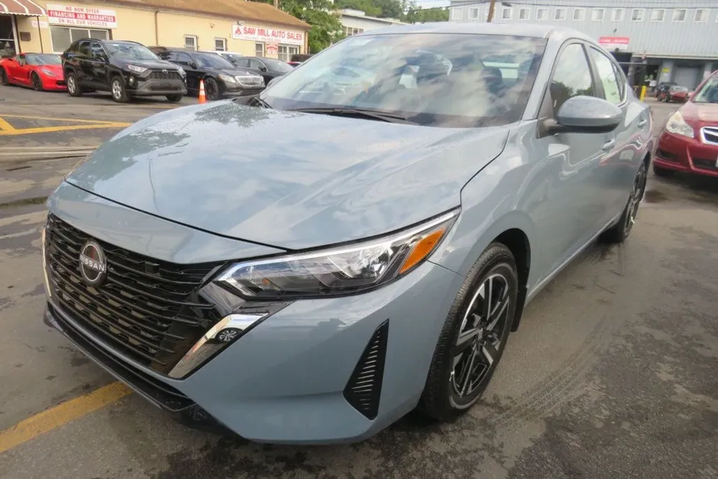 2025 Nissan Sentra SV photo 1