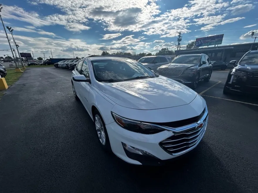 2020 Chevrolet Malibu 1LT photo 1