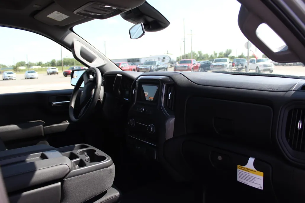 2026 Chevrolet Silverado 1500 Custom photo 1