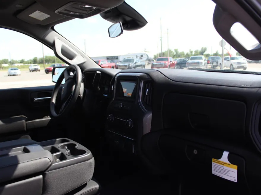 2026 Chevrolet Silverado 1500 Custom photo 1