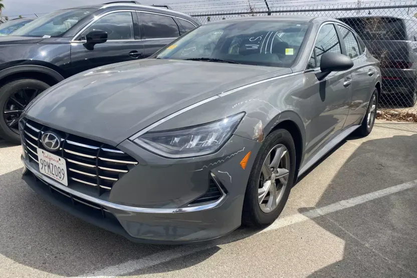 2021 Hyundai Sonata SE photo 1