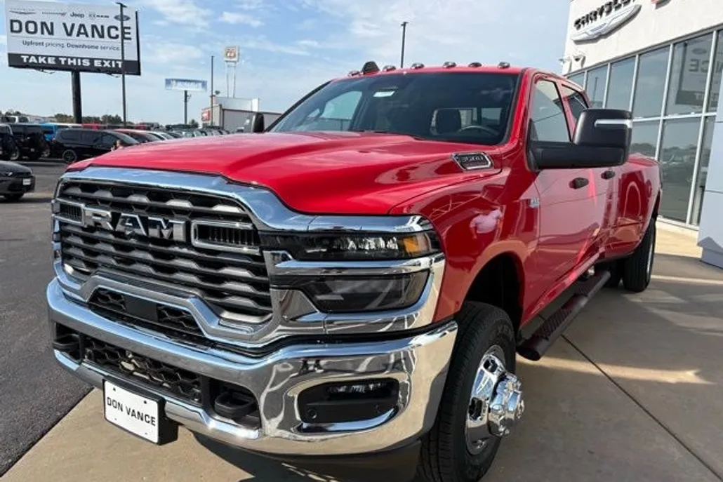 2026 Ram 3500 Tradesman photo 1