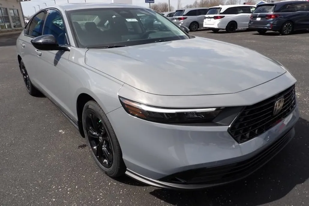 2025 Honda Accord SE photo 1