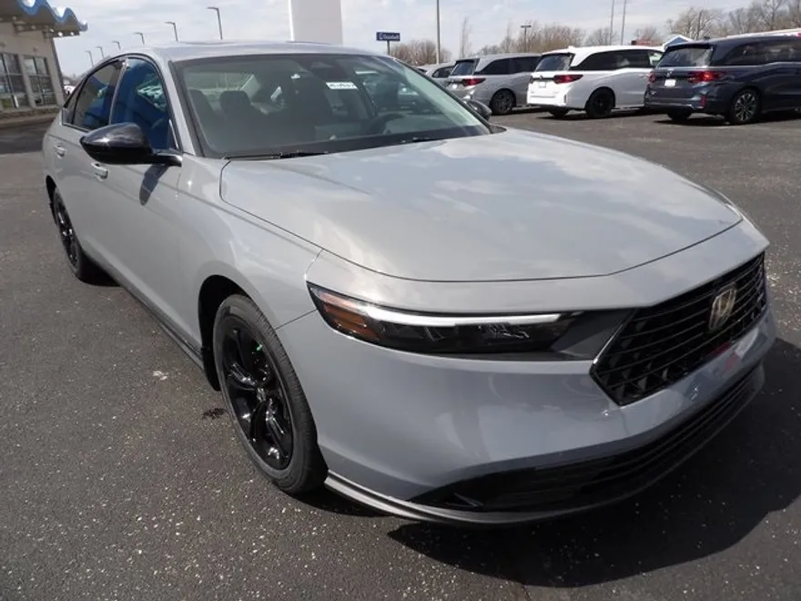 2025 Honda Accord SE photo 1