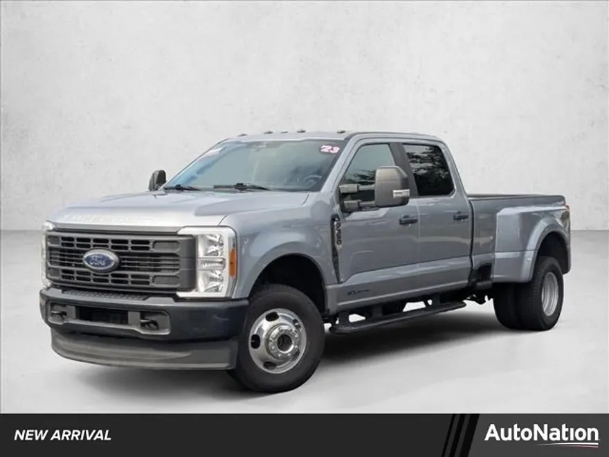 2023 Ford F-350 XL photo 1