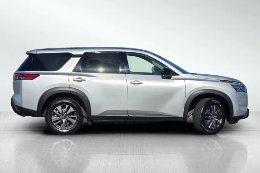 2023 Nissan Pathfinder S photo 1