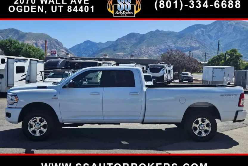 2022 Ram 3500 Big Horn photo 1