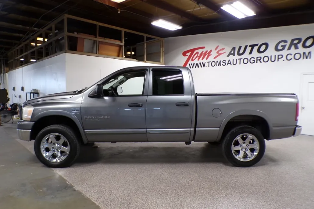 2006 Dodge Ram SLT photo 1