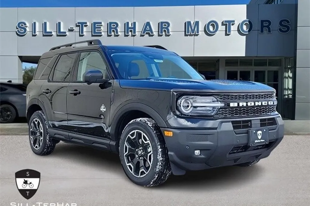 2025 Ford Bronco Sport Outer Banks photo 1