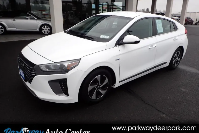 2019 Hyundai Ioniq SEL photo 1