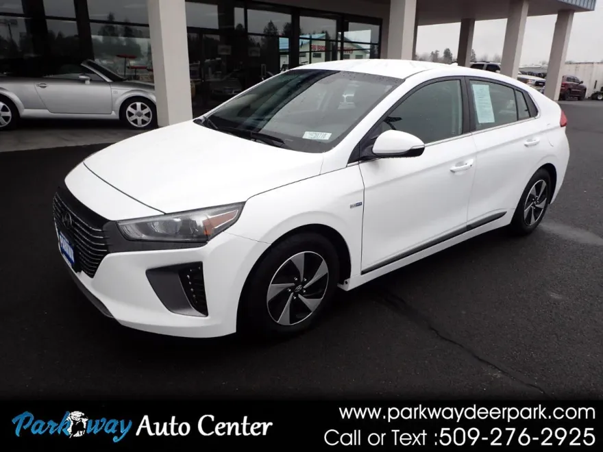 2019 Hyundai Ioniq SEL photo 1