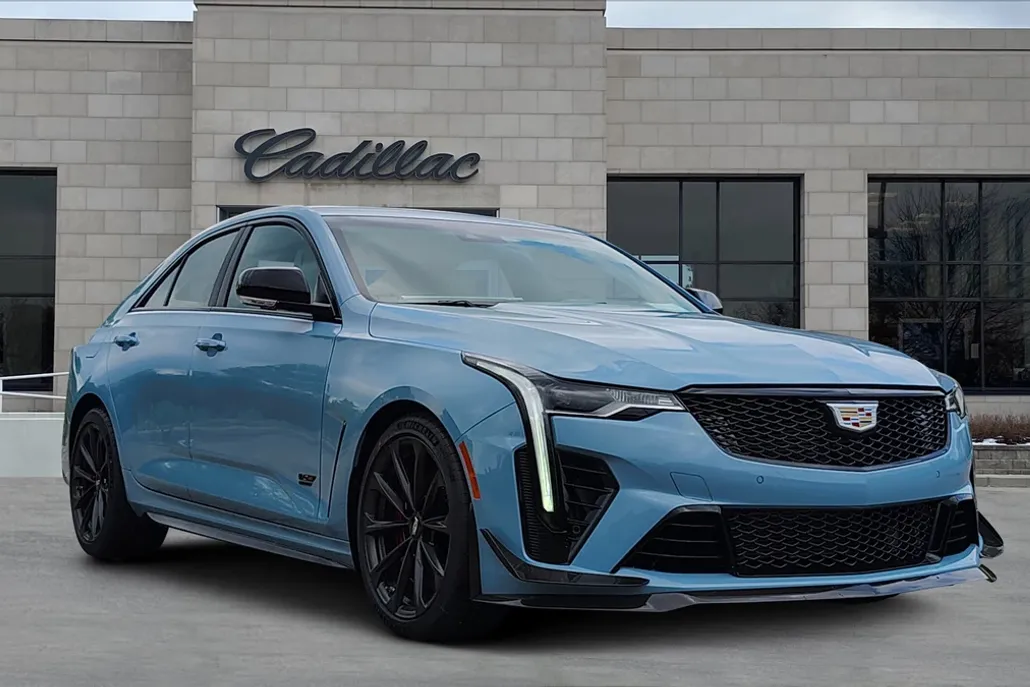 2025 Cadillac CT4 Blackwing photo 1