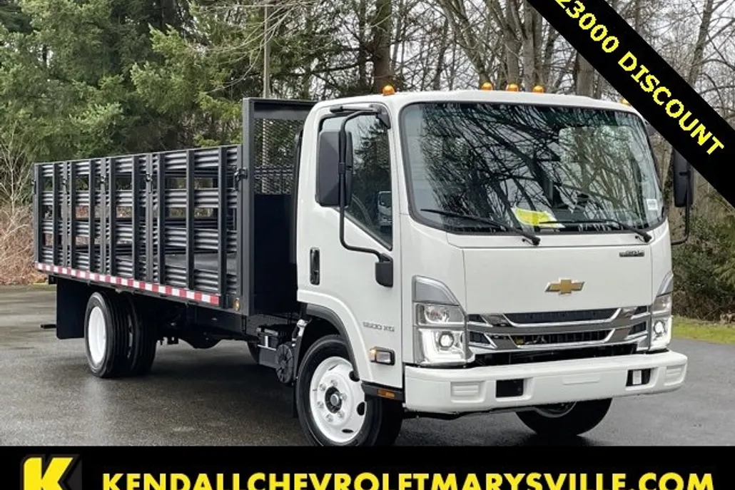 2024 Chevrolet Silverado photo 1