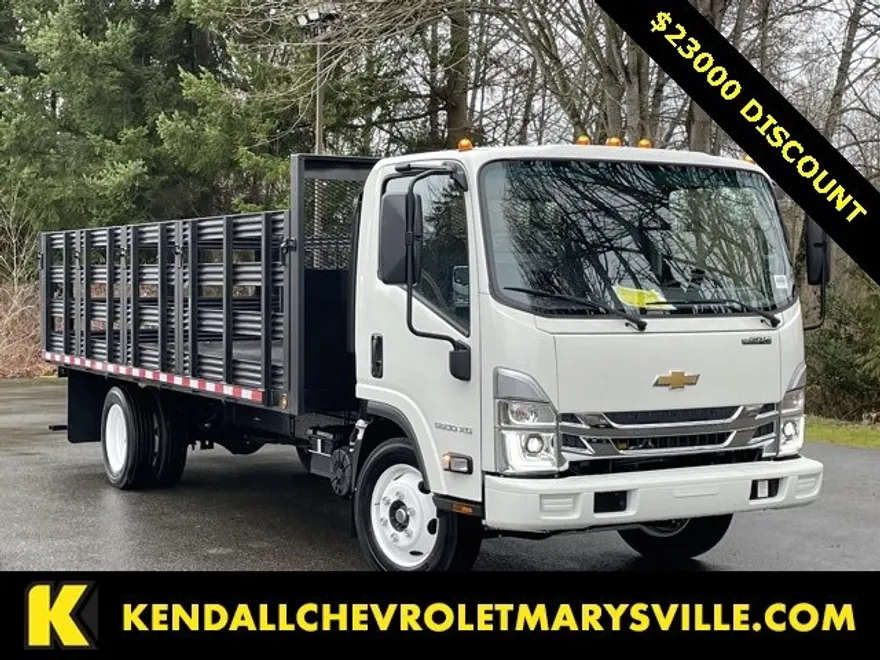 2024 Chevrolet Silverado photo 1