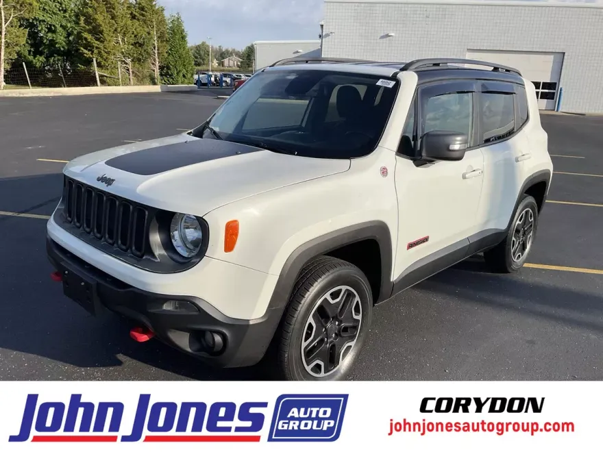 2017 Jeep Renegade Trailhawk photo 1