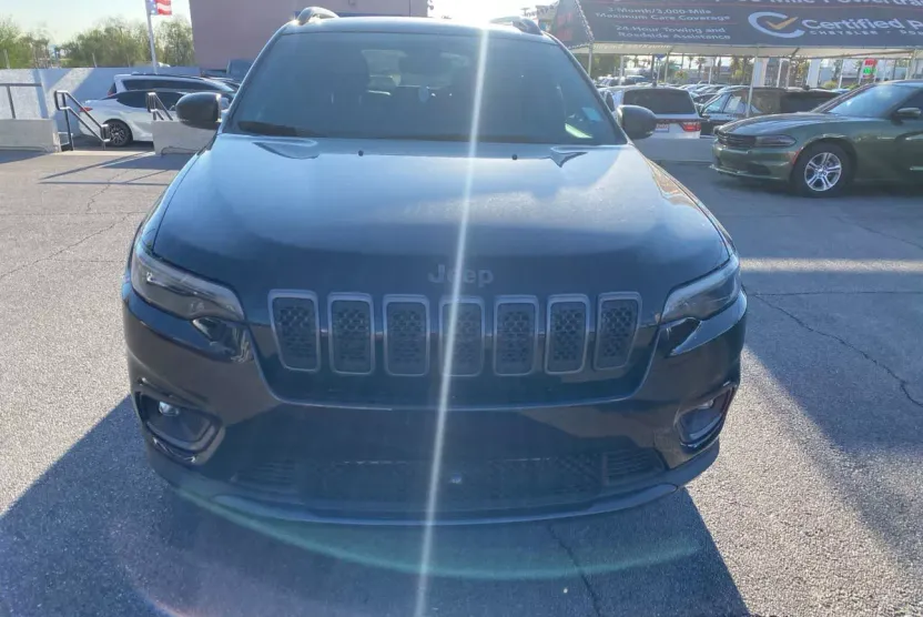 2021 Jeep Cherokee 80th Anniversary Edition photo 1