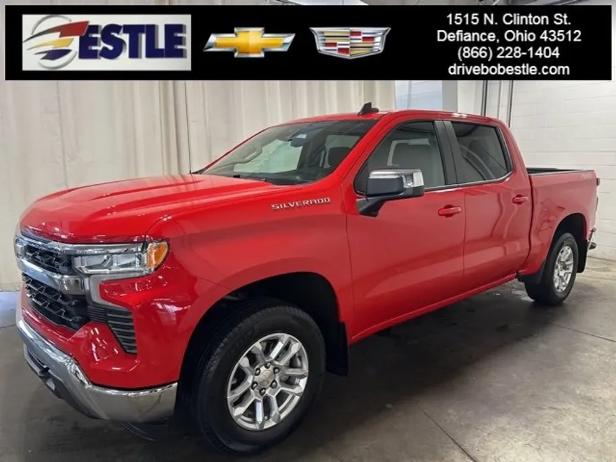 2023 Chevrolet Silverado 1500 LT photo 1