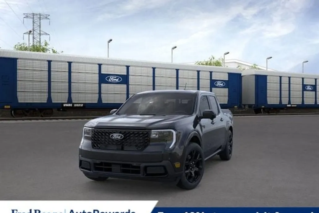 2025 Ford Maverick Lariat photo 1