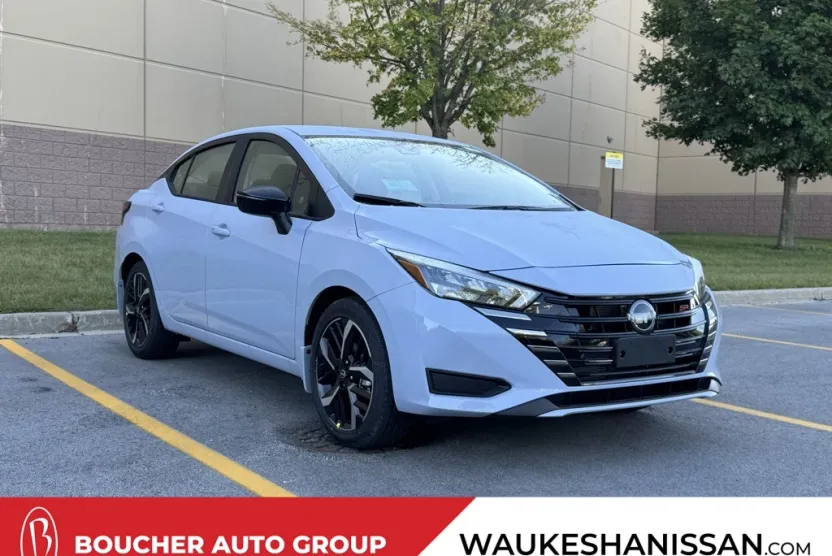 2025 Nissan Versa 1.6 SR photo 1