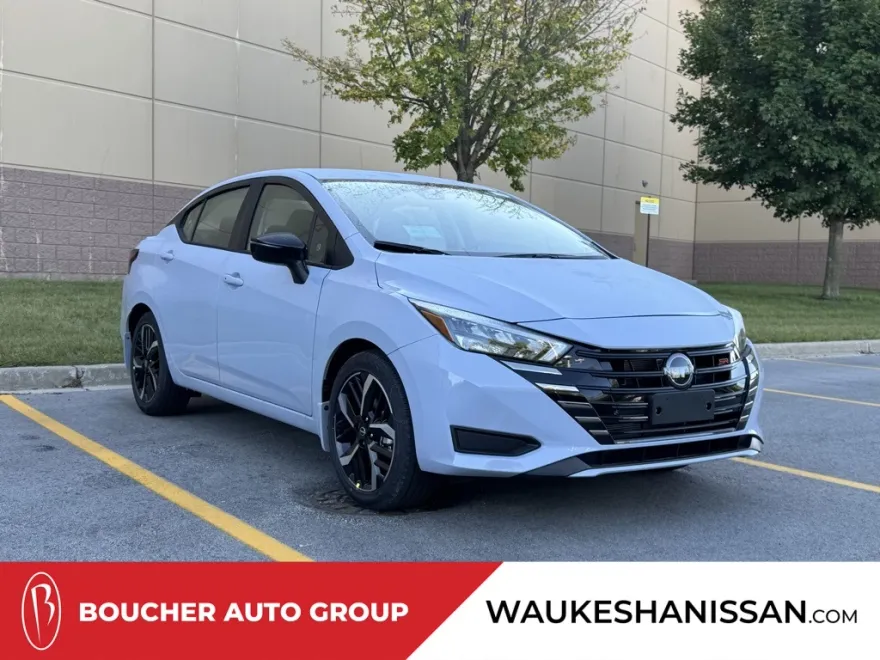 2025 Nissan Versa 1.6 SR photo 1